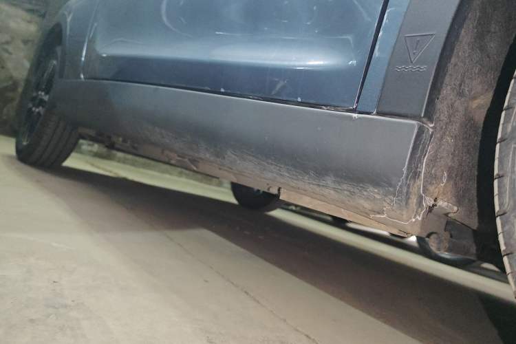 Used Chery Little Ant 2023 251km True Love Edition Lithium Iron Phosphate Right Side Sill