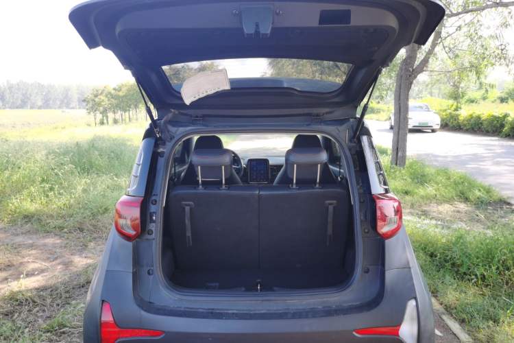 Used Chery Little Ant 2023 301km True Love Plus Version Lithium Iron Phosphate Trunk