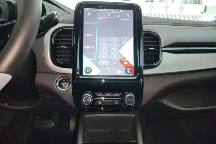 Used Chery Little Ant 2023 251km True Love Edition Lithium Iron Phosphate Audio And AC Panel