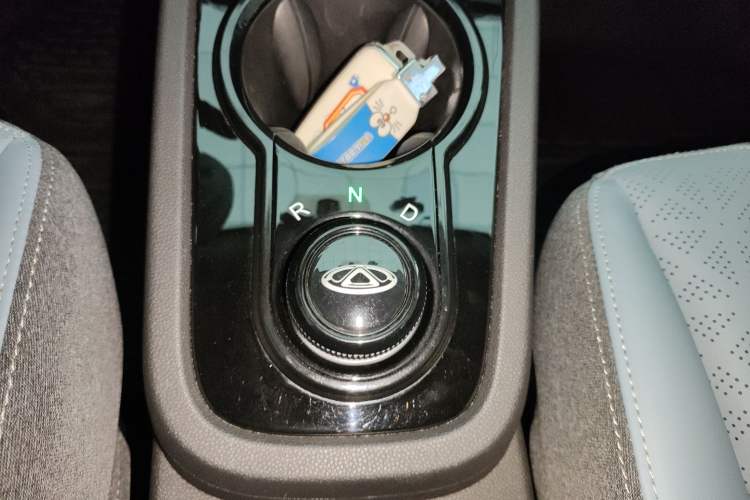 Used Chery Little Ant 2023 251km True Love Edition Lithium Iron Phosphate Gear Lever