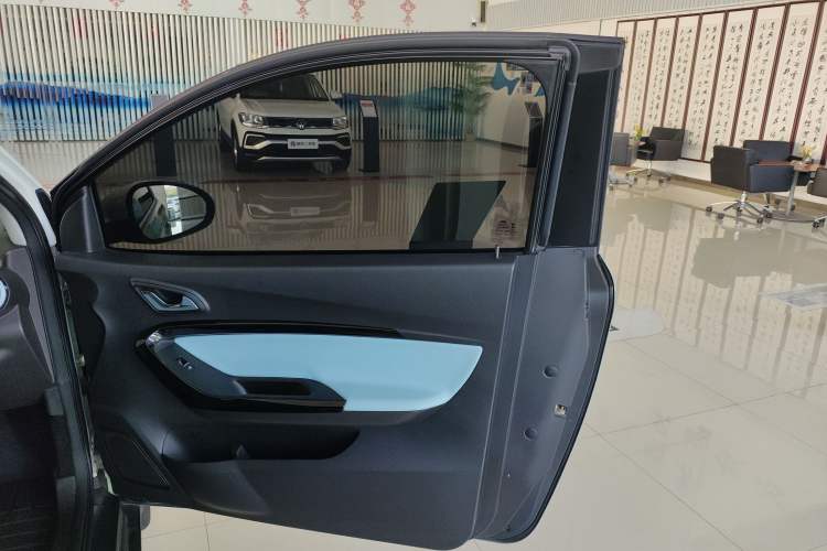 Used Chery Little Ant 2023 251km True Love Edition Lithium Iron Phosphate Interior 5