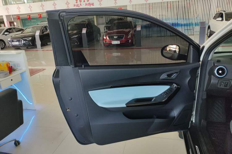 Used Chery Little Ant 2023 251km True Love Edition Lithium Iron Phosphate Interior 8