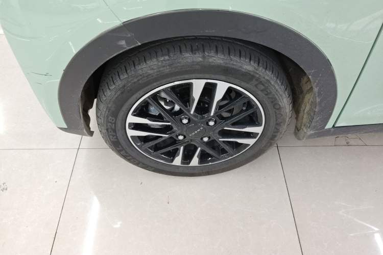 Used Chery Little Ant 2023 301km True Love Plus Version Lithium Iron Phosphate Left Front Wheel Hub