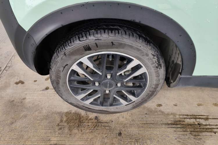 Used Chery Little Ant 2023 301km True Love Plus Version Lithium Iron Phosphate Right Rear Wheel Hub