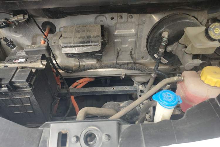 Used Chery Little Ant 2023 251km True Love Edition Lithium Iron Phosphate Engine Bay