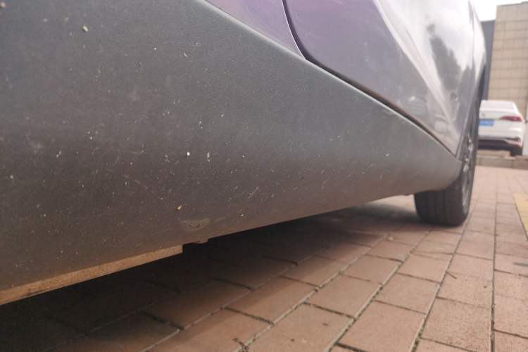 Used Chery Little Ant 2023 251km True Love Edition Lithium Iron Phosphate Right Side Sill