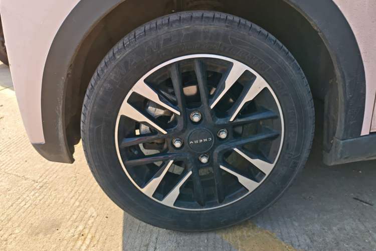 Used Chery Little Ant 2023 301km True Love Plus Version Lithium Iron Phosphate Left Front Wheel Hub