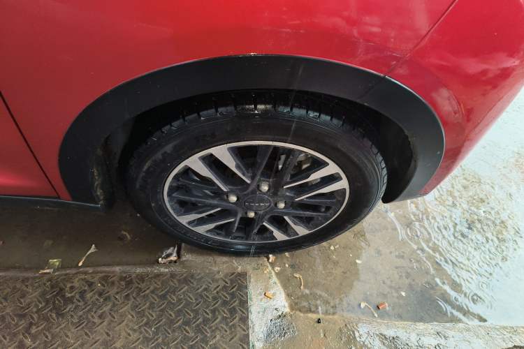 Used Chery Little Ant 2023 251km True Love Edition Lithium Iron Phosphate Right Front Wheel Hub