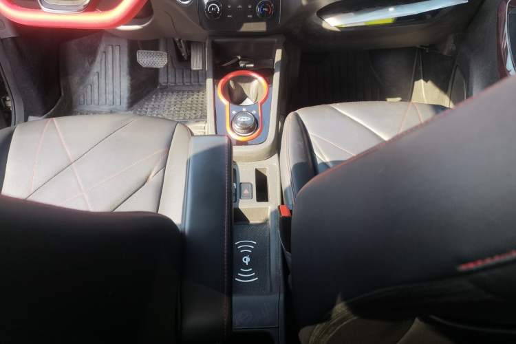 Used Chery Little Ant 2023 251km Love Edition Lithium Iron Phosphate Gear Lever