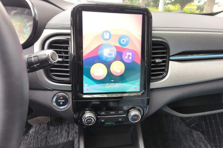 Used Chery Little Ant 2023 251km True Love Edition Lithium Iron Phosphate Audio And AC Panel