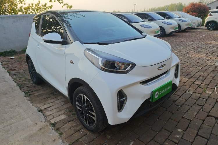 Used Chery Little Ant 2023 251km True Love Edition Lithium Iron Phosphate Front Right 45 Deg