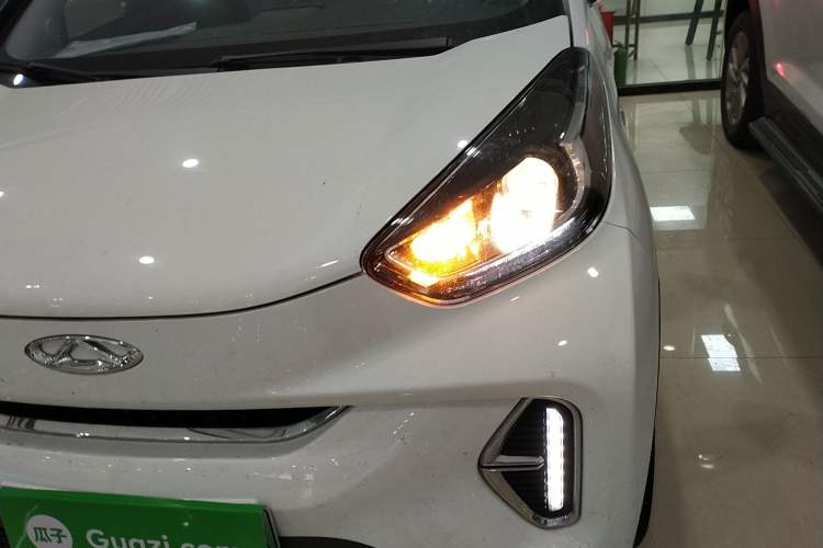 Used Chery Little Ant 2023 251km True Love Edition Lithium Iron Phosphate Left Front Headlight