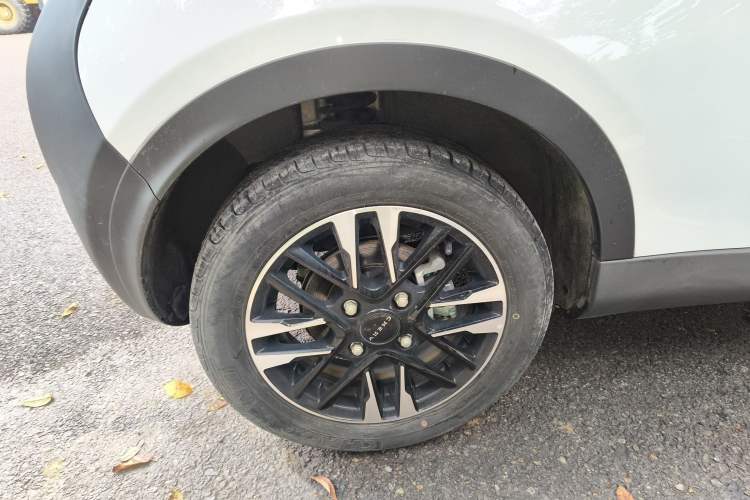 Used Chery Little Ant 2023 251km True Love Edition Lithium Iron Phosphate Right Rear Wheel Hub