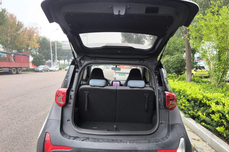 Used Chery Little Ant 2023 251km True Love Edition Lithium Iron Phosphate Trunk