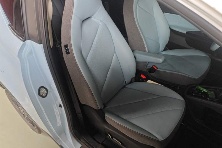Used Chery Little Ant 2024 Revised Version Youth Edition 251 km True Love Edition 25.05 kWh Right Front Seat