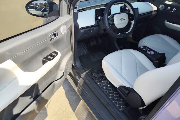 Used Chery Little Ant 2024 Facelifted 321km Beloved Edition Driver Seat