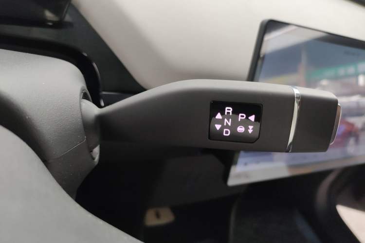 Used Chery Little Ant 2024 Revised Edition Youth Version 321 km Cool Love Edition 29.23 kWh Gear Lever