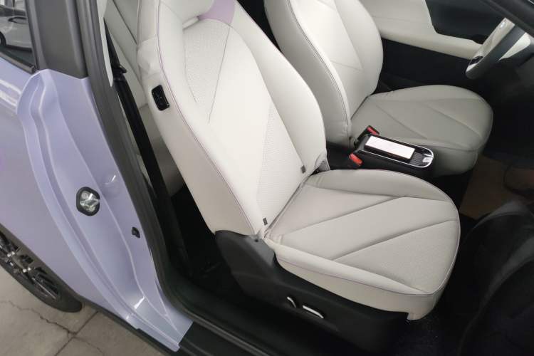 Used Chery Little Ant 2024 Revised Edition Youth Version 321 km Cool Love Edition 29.23 kWh Right Front Seat