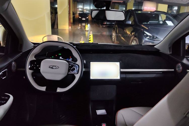 Used Chery Little Ant 2024 Refreshed Version Youth Edition 321 km Beloved Edition 29.23 kWh Center Console