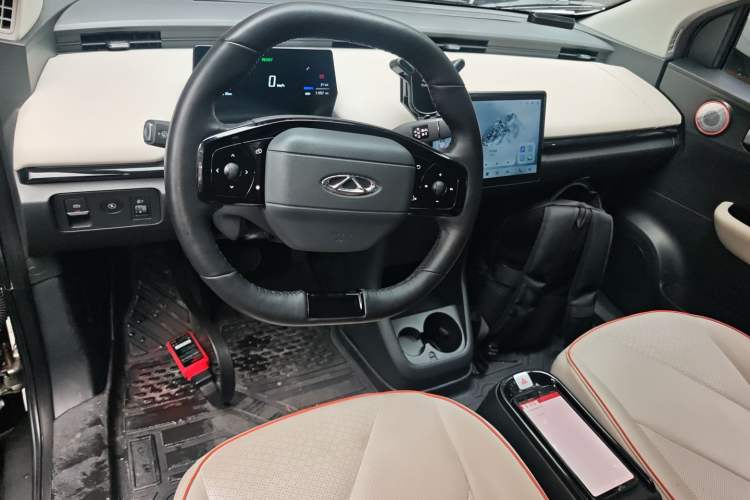 Used Chery Little Ant 2024 321km - Only Love Edition Center Console