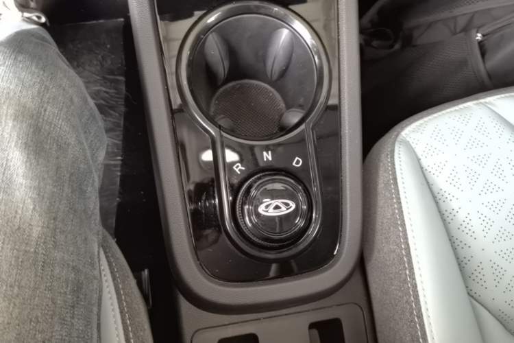 Used Chery Little Ant 2024 Revised Version Youth Edition 251 km True Love Edition 25.05 kWh Gear Lever