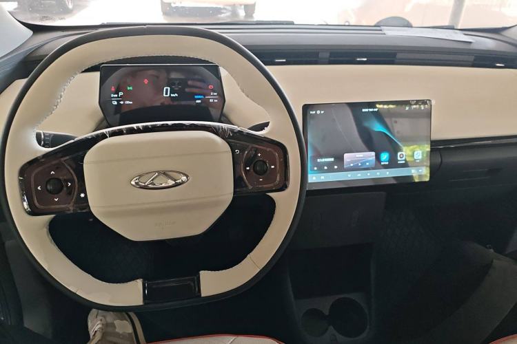 Used Chery Little Ant 2024 Refreshed Version Youth Edition 321 km Beloved Edition 29.23 kWh Interior 2