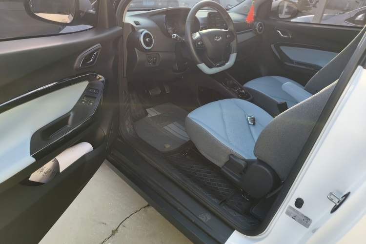 Used Chery Little Ant 2024 Revised Version Youth Edition 251 km True Love Edition 25.05 kWh Interior 3