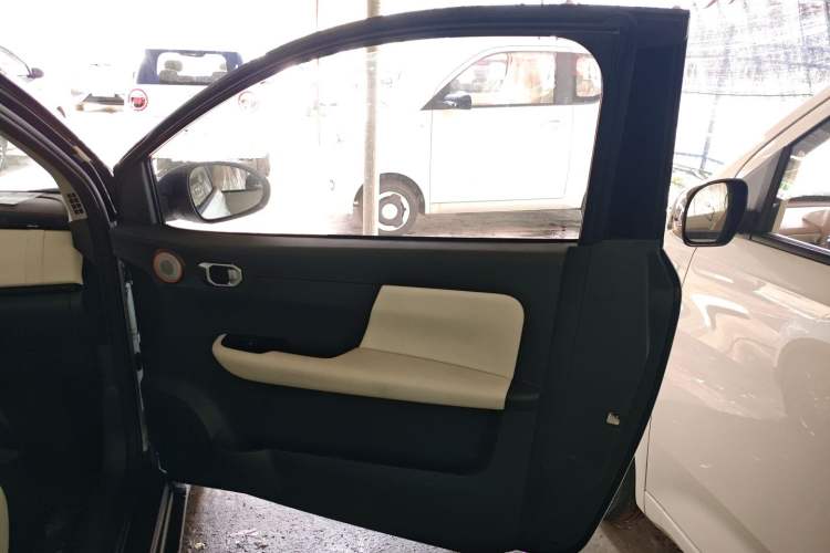 Used Chery Little Ant 2024 Refreshed Version Youth Edition 321 km Beloved Edition 29.23 kWh Interior 6