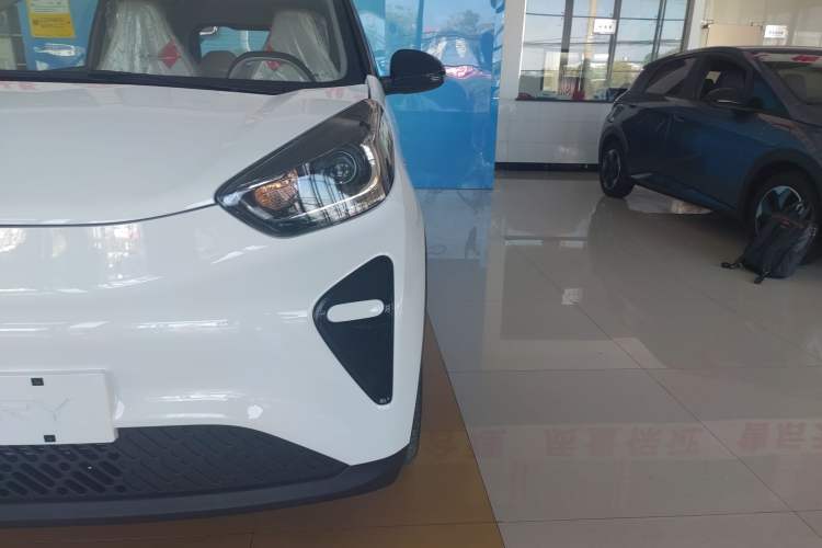 Used Chery Little Ant 2024 Revised Edition Youth Version 321 km Beloved Pro Version 29.23 kWh Left Front Headlight