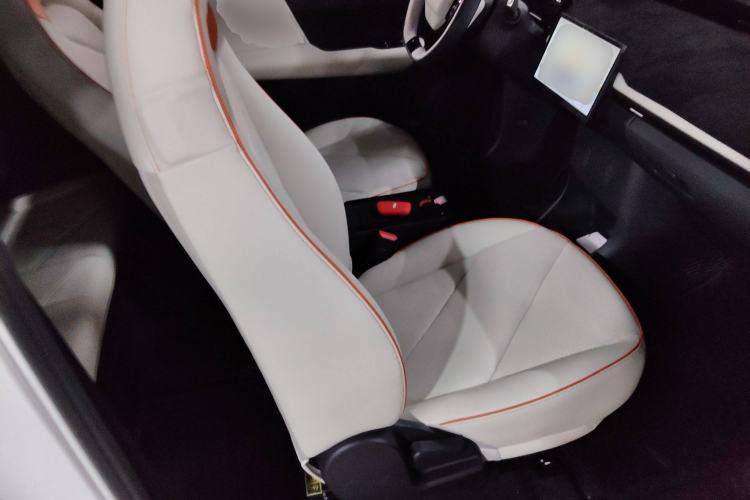 Used Chery Little Ant 2024 Refreshed Version Youth Edition 321 km Beloved Edition 29.23 kWh Right Front Seat