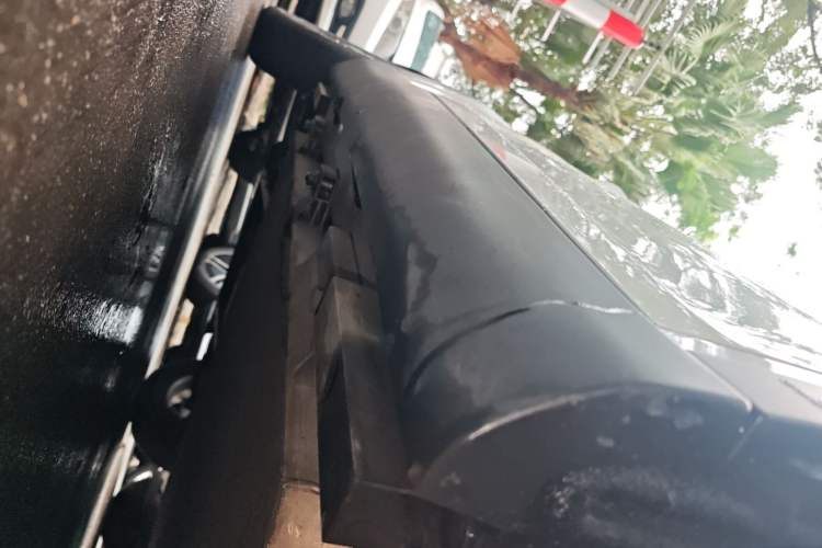 Used Chery Little Ant 2024 321km - Only Love Edition Right Side Sill