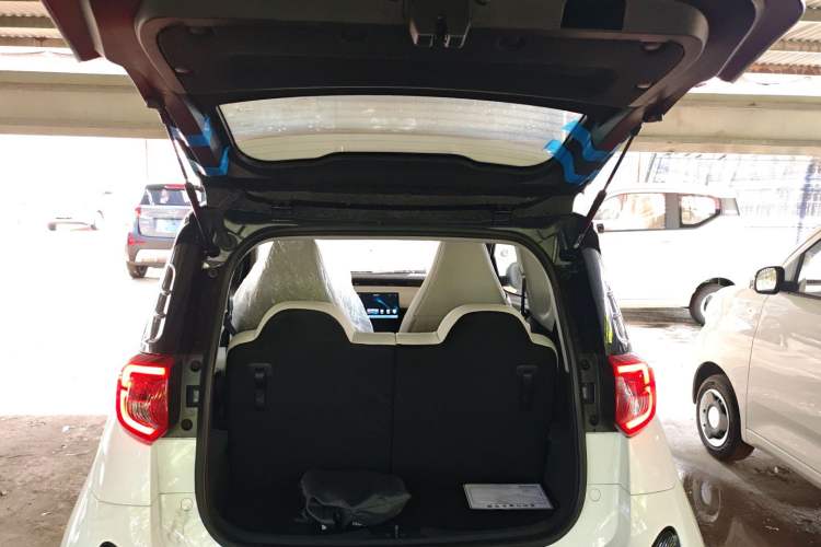 Used Chery Little Ant 2024 Refreshed Version Youth Edition 321 km Beloved Edition 29.23 kWh Trunk