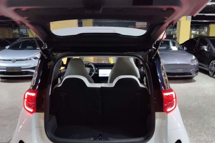 Used Chery Little Ant 2024 Refreshed Version Youth Edition 321 km Beloved Edition 29.23 kWh Trunk