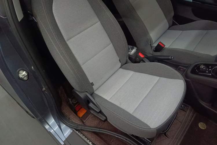 Used Chery Little Ant 2025 Model, 251km Favorite Edition, 25.05kWh Right Front Seat