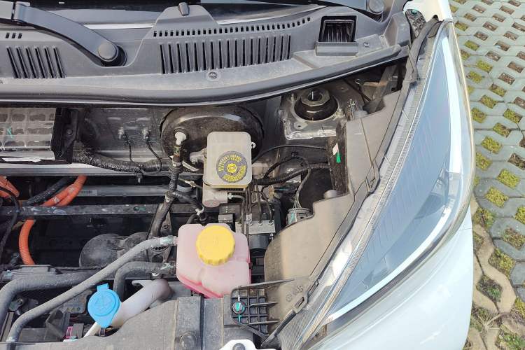 Used Chery Little Ant 2025 Model, 251km Favorite Edition, 25.05kWh Engine Bay Left