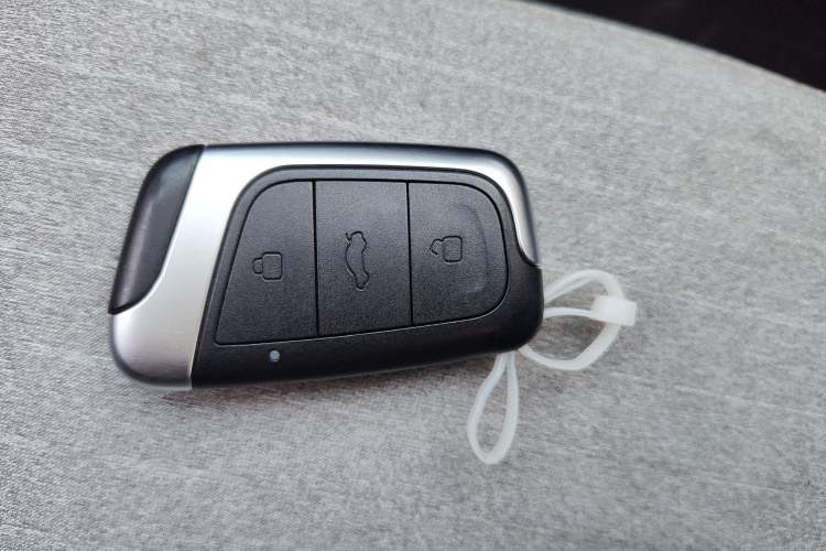 Used Chery Little Ant 2025 Model, 251km Favorite Edition, 25.05kWh Vehicle Key
