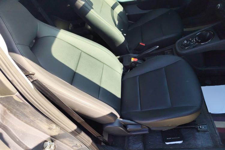 Used Chery Little Ant 2025 Model, 251km Favorite Edition, 25.05kWh Right Front Seat