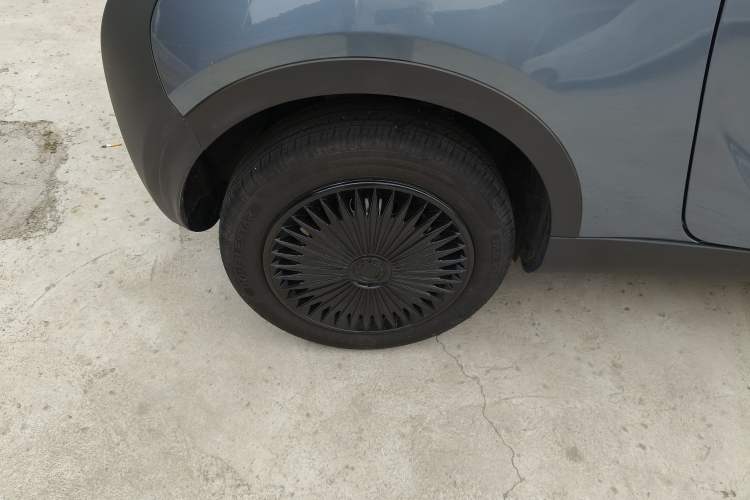 Used Chery Little Ant 2025 Model, 251km Favorite Edition, 25.05kWh Right Rear Wheel Hub