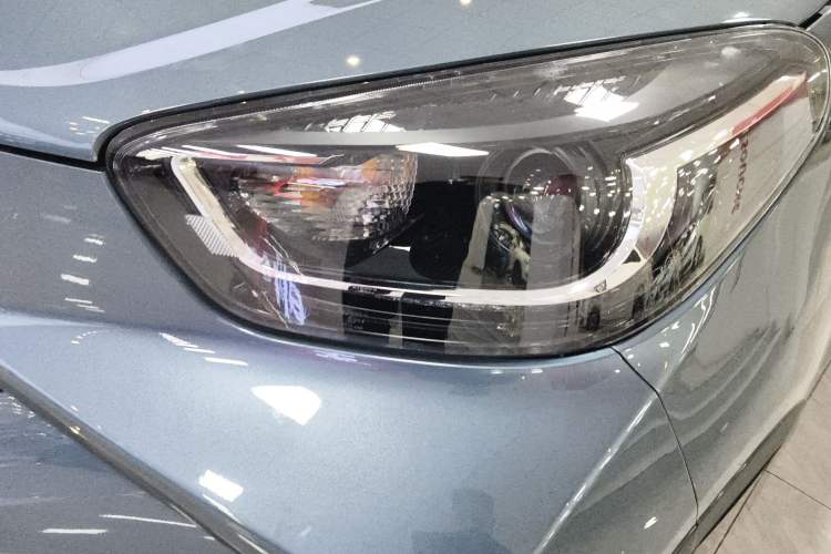 Used Chery Little Ant 2025 Model, 251km Favorite Edition, 25.05kWh Left Front Headlight