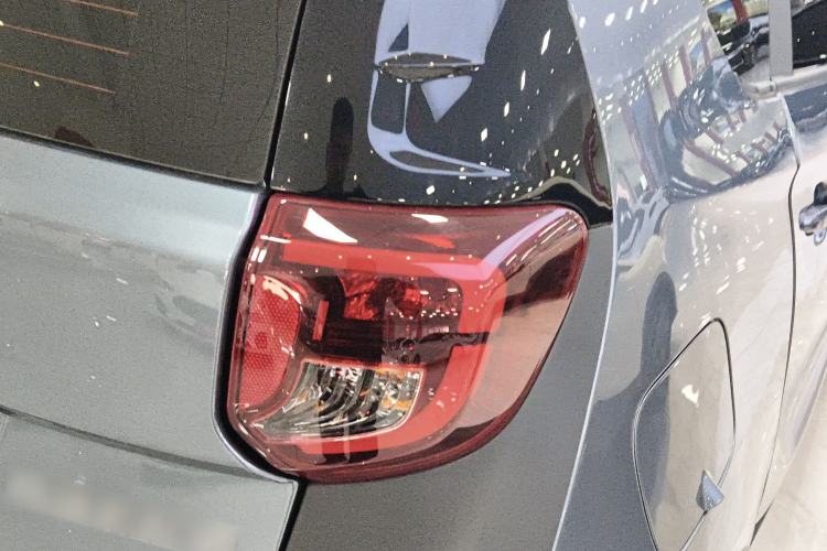 Used Chery Little Ant 2025 Model, 251km Favorite Edition, 25.05kWh Right Rear Taillight