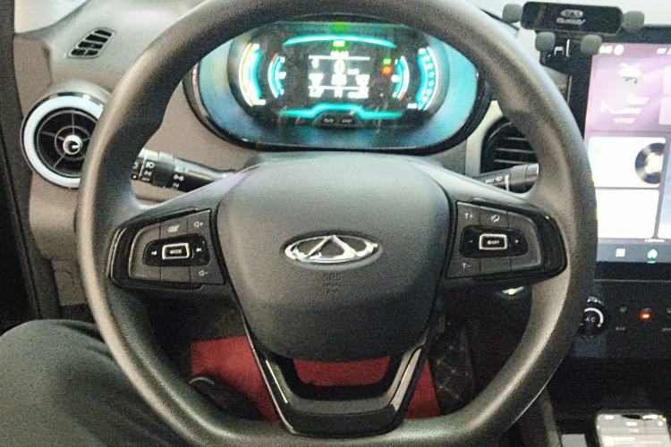 Used Chery Little Ant 2025 Model, 251km Favorite Edition, 25.05kWh Steering Wheel