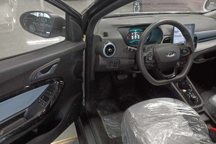 Used Chery Little Ant 2025 Model, 251km Favorite Edition, 25.05kWh Driver Seat