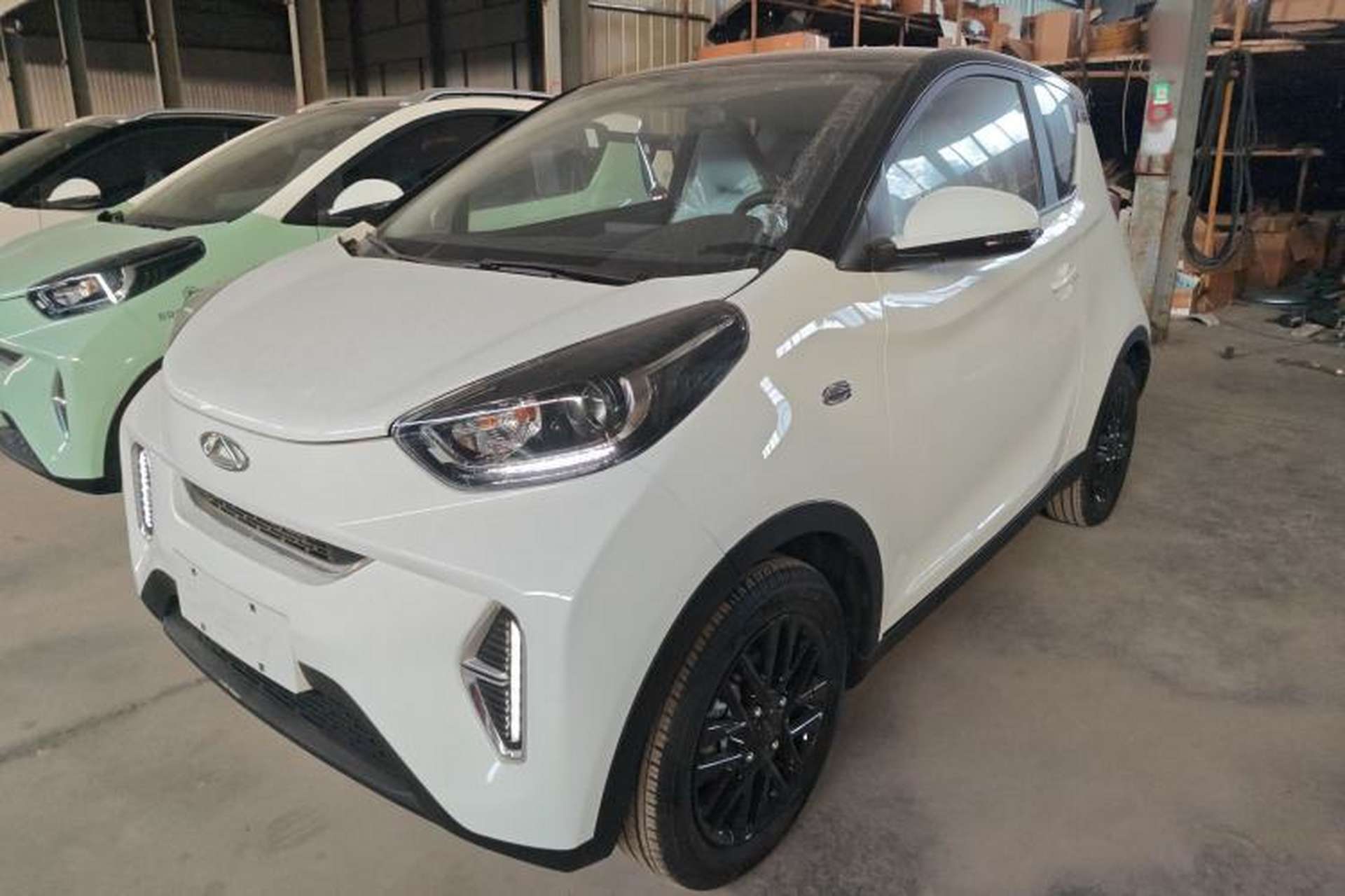 Used Chery Little Ant 2025 Model, 251km Favorite Edition, 25.05kWh Front Left 45 Deg