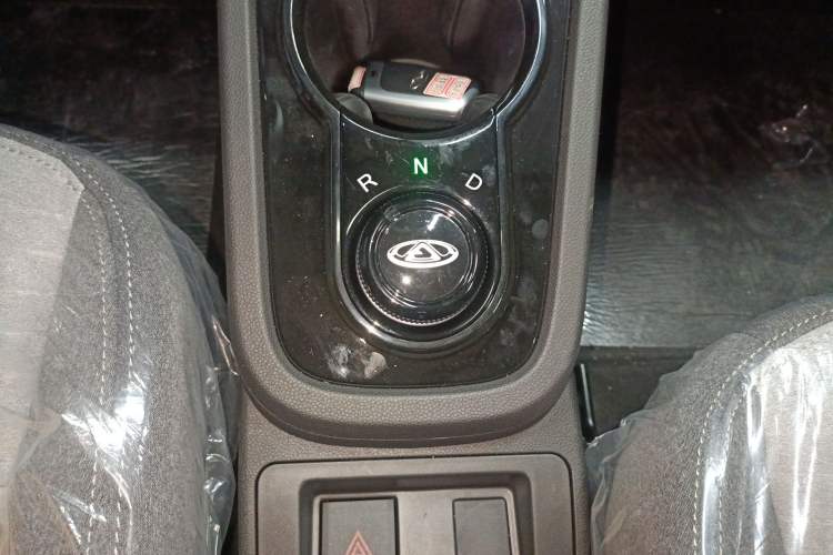 Used Chery Little Ant 2025 Model, 251km Favorite Edition, 25.05kWh Gear Lever