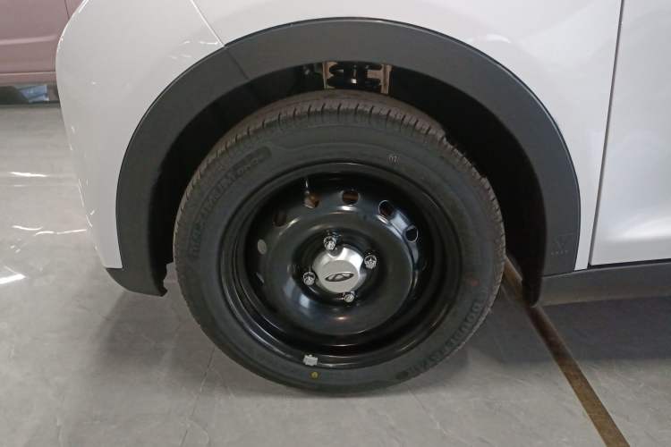 Used Chery Little Ant 2025 Model, 251km Favorite Edition, 25.05kWh Left Front Wheel Hub