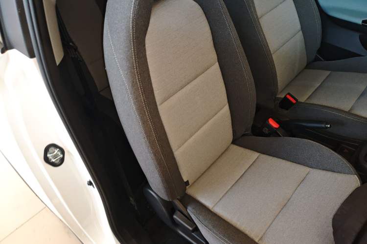 Used Chery Little Ant 2025 Model, 251km Favorite Edition, 25.05kWh Right Front Seat