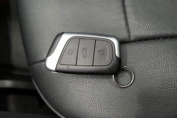 Used Chery Little Ant 2025 Model, 251km Favorite Edition, 25.05kWh Vehicle Key