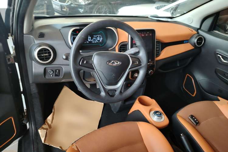 Used Chery New Energy 2018 400 4-Seater Smart Edition Center Console