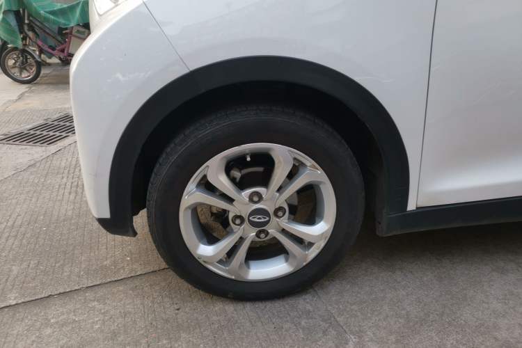 Used Chery New Energy 2018 400 4-Seater Smart Edition Left Front Wheel Hub