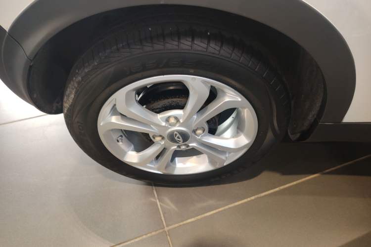 Used Chery New Energy 2018 400 4-Seater Smart Edition Right Rear Wheel Hub